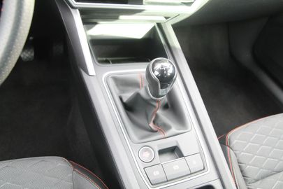 Car image 22