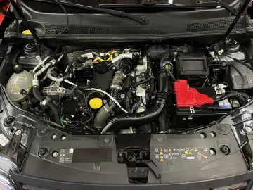 Car image 30