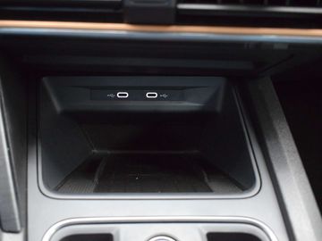 Car image 36