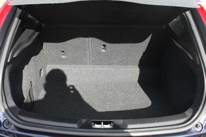 Car image 33