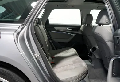Car image 38