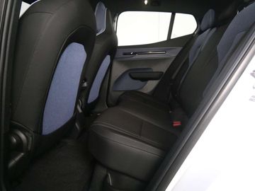 Car image 37