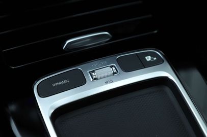 Car image 37