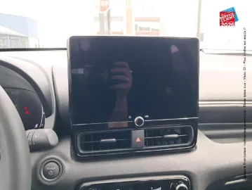 Car image 20