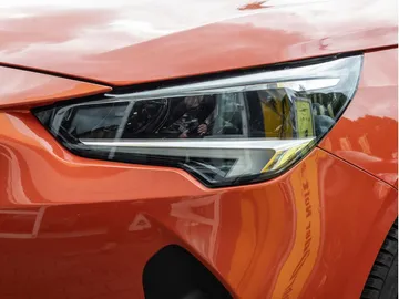 Car image 25