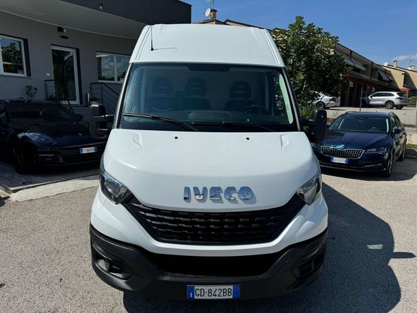 Fiat Ducato 33 2.3 96 kW image number 3