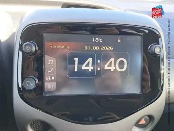 Car image 20