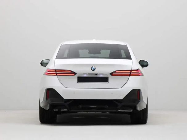 BMW 520i 135 kW image number 6