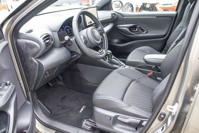 Car image 7