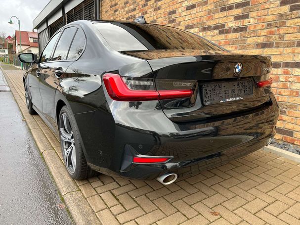 BMW 330e M Sport 218 kW image number 4