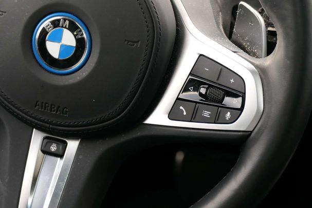 BMW 330e Touring 215 kW image number 32