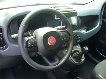 Car image 15