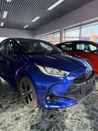 Car image 3