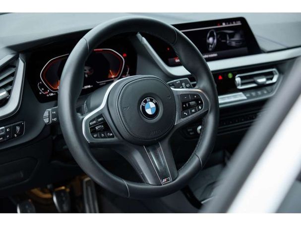 BMW 116i 80 kW image number 4