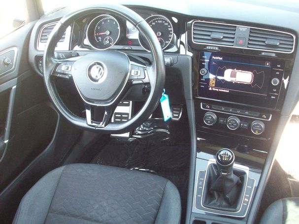 Volkswagen Golf 1.0 TSI 63 kW image number 11