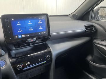 Car image 11