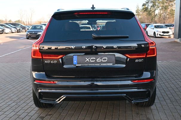 Volvo XC60 B4 AWD Ultimate 145 kW image number 4