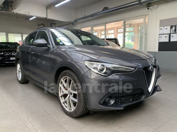 Alfa Romeo Stelvio 2.2 Diesel AT8 Super 132 kW image number 2