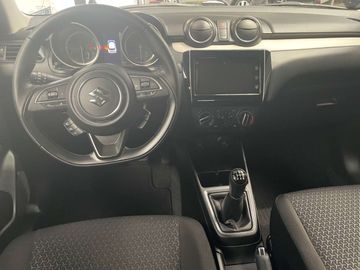 Car image 11