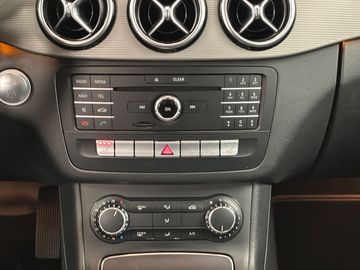 Car image 38