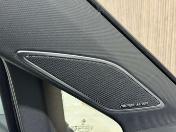 Car image 36