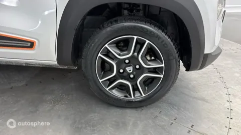 Car image 20