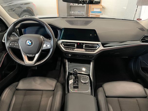 BMW 320d Touring xDrive Sport Line 140 kW image number 11