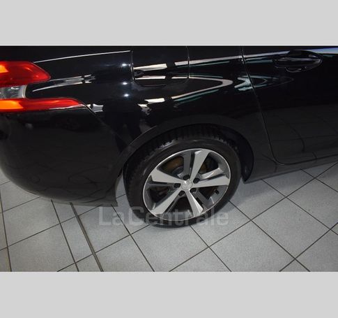 Peugeot 308 SW 1.2 PureTech 130 96 kW image number 13