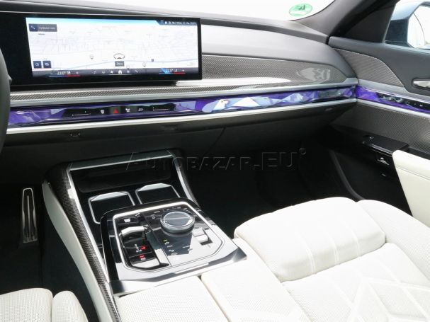 BMW 740d xDrive 220 kW image number 9