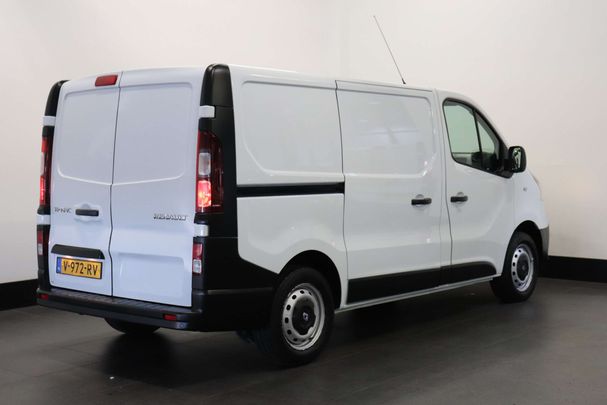 Renault Trafic DCi 95 70 kW image number 2