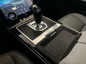 Car image 38