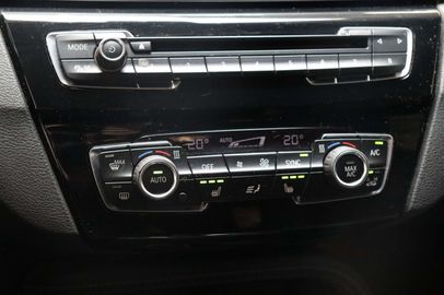 Car image 35