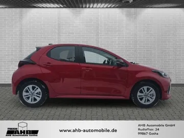 Car image 4