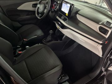 Car image 12