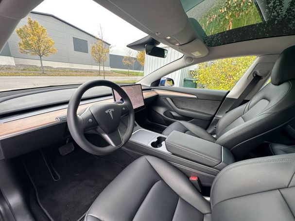 Tesla Model 3 208 kW image number 11