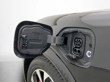 Car image 35
