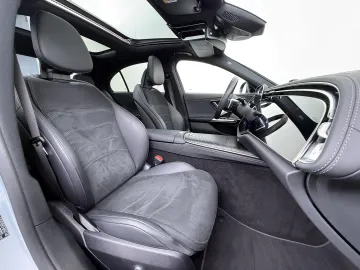 Car image 49