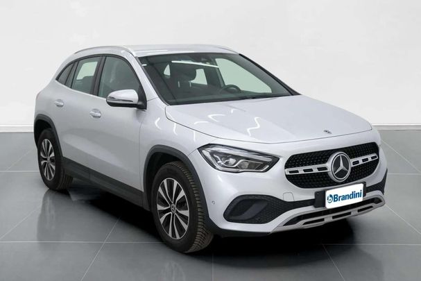 Mercedes-Benz GLA 200 120 kW image number 2