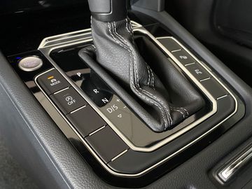 Car image 48