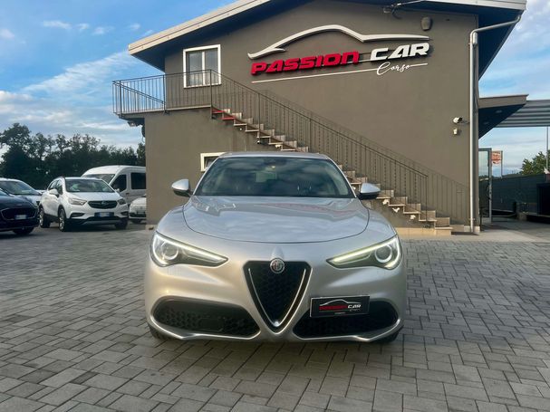 Alfa Romeo Stelvio 2.2 118 kW image number 3