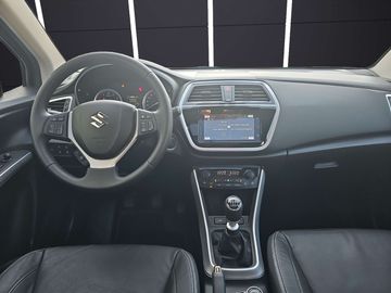 Car image 15