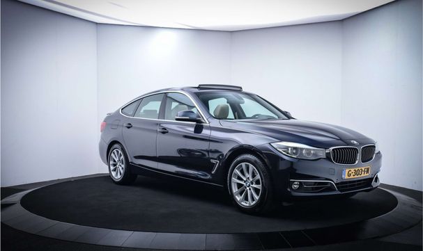 BMW 320i Gran Turismo 135 kW image number 2