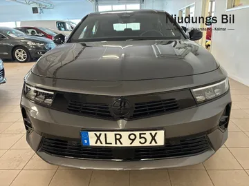 Car image 13