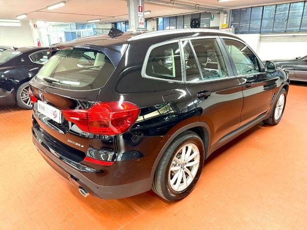 BMW X3 xDrive30e Advantage 215 kW image number 4