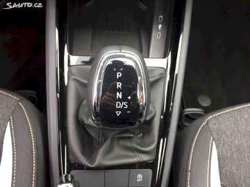 Car image 26