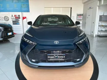 Car image 2
