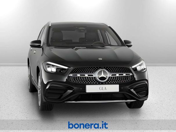 Mercedes-Benz GLA 180 d 85 kW image number 2