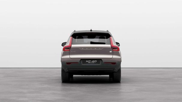 Volvo XC40AWD Plus 175 kW image number 7