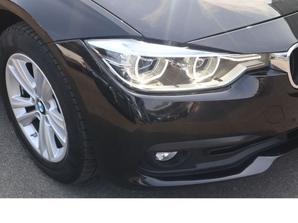 BMW 320d Touring Advantage 140 kW image number 24