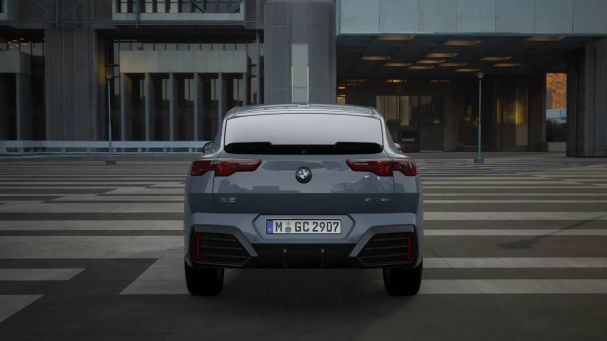 BMW X2 sDrive18d M Sport 110 kW image number 3